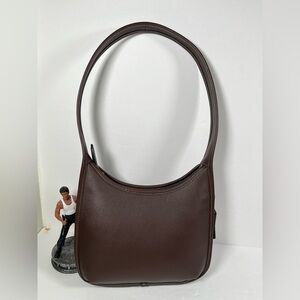 Coach Originals Curve Zip Bag in Brass/Maple Brown Glovetanned Leather NWT